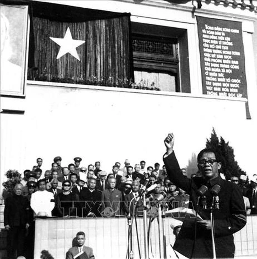 Ký ức chuyến bay qua Ba Đình và lễ diễu binh lịch sử của phi công anh hùng - 1