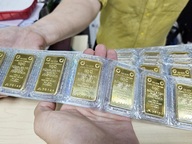 Tối 30/10, giá vàng, bạc đồng loạt giảm sốc