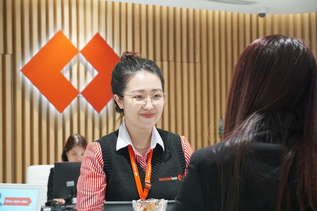 90% giao dịch của khách hàng Techcombank được thực hiện qua kênh số hóa - 4 90% giao dịch của khách hàng Techcombank được thực hiện qua kênh số hóa - 4