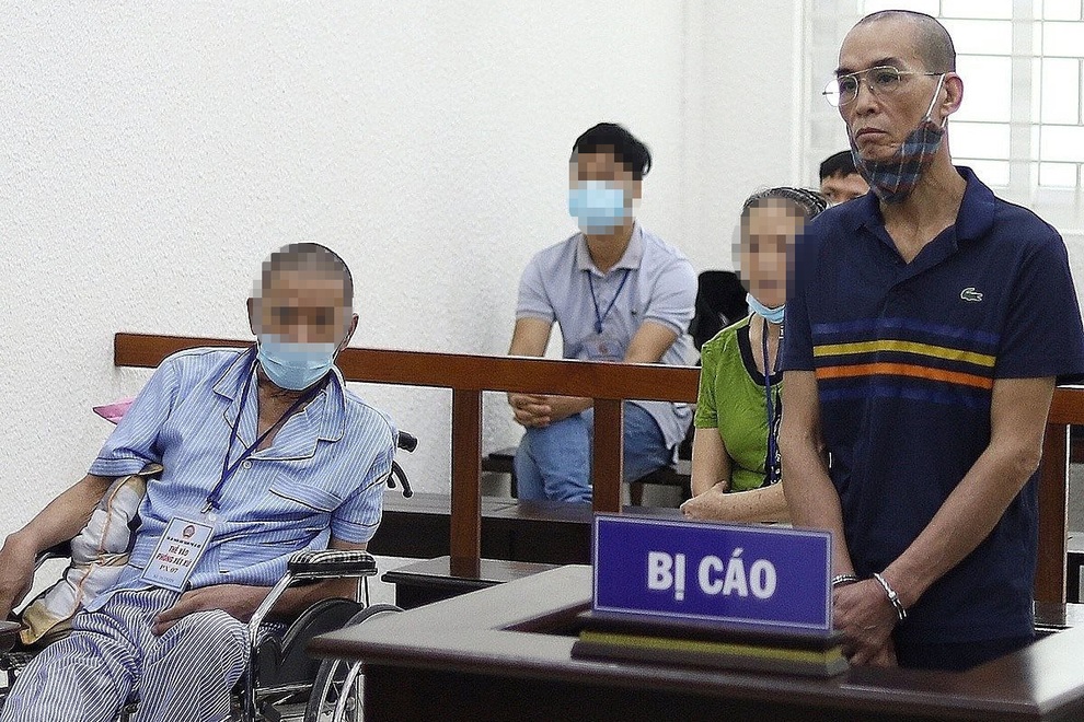 Hà Nội: Vung dao chém người vì hàng xóm… cãi nhau với vợ - 1 Hà Nội: Vung dao chém người vì hàng xóm… cãi nhau với vợ - 1