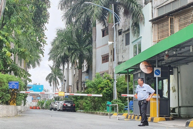 Người đàn ông tử vong khi rơi từ lầu chung cư ở TPHCM