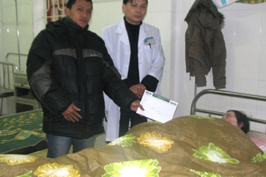 Em Nguyễn Thị Hải tiếp tục được nhận quà bạn đọc