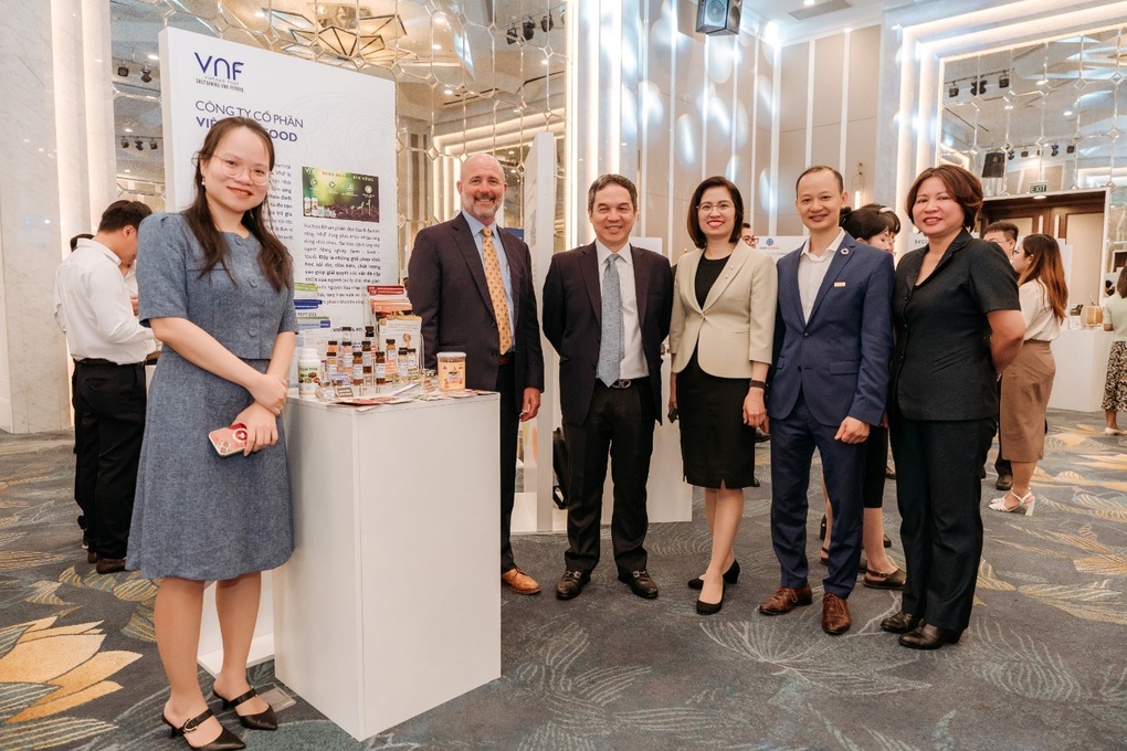 Sáng kiến ESG Việt Nam 2024 khởi động với chủ đề Đón đầu cơ hội chuyển đổi xanh - 4 Sáng kiến ESG Việt Nam 2024 khởi động với chủ đề Đón đầu cơ hội chuyển đổi xanh - 4