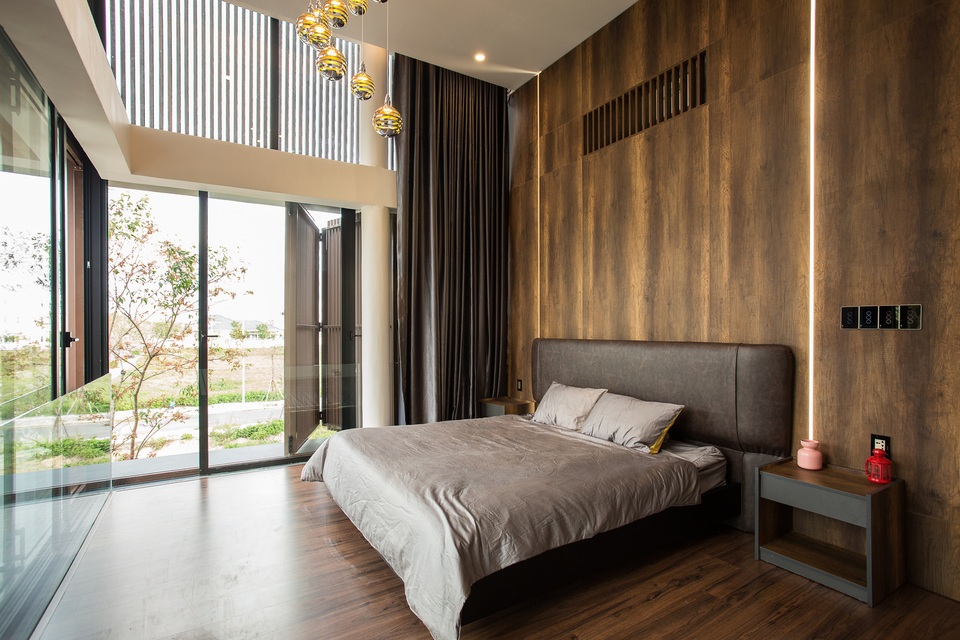 Vợ chồng ở Đà Nẵng đổ đất làm vườn tuyệt đẹp trên sân thượng căn biệt thự - 8 Vợ chồng ở Đà Nẵng đổ đất làm vườn tuyệt đẹp trên sân thượng căn biệt thự - 8
