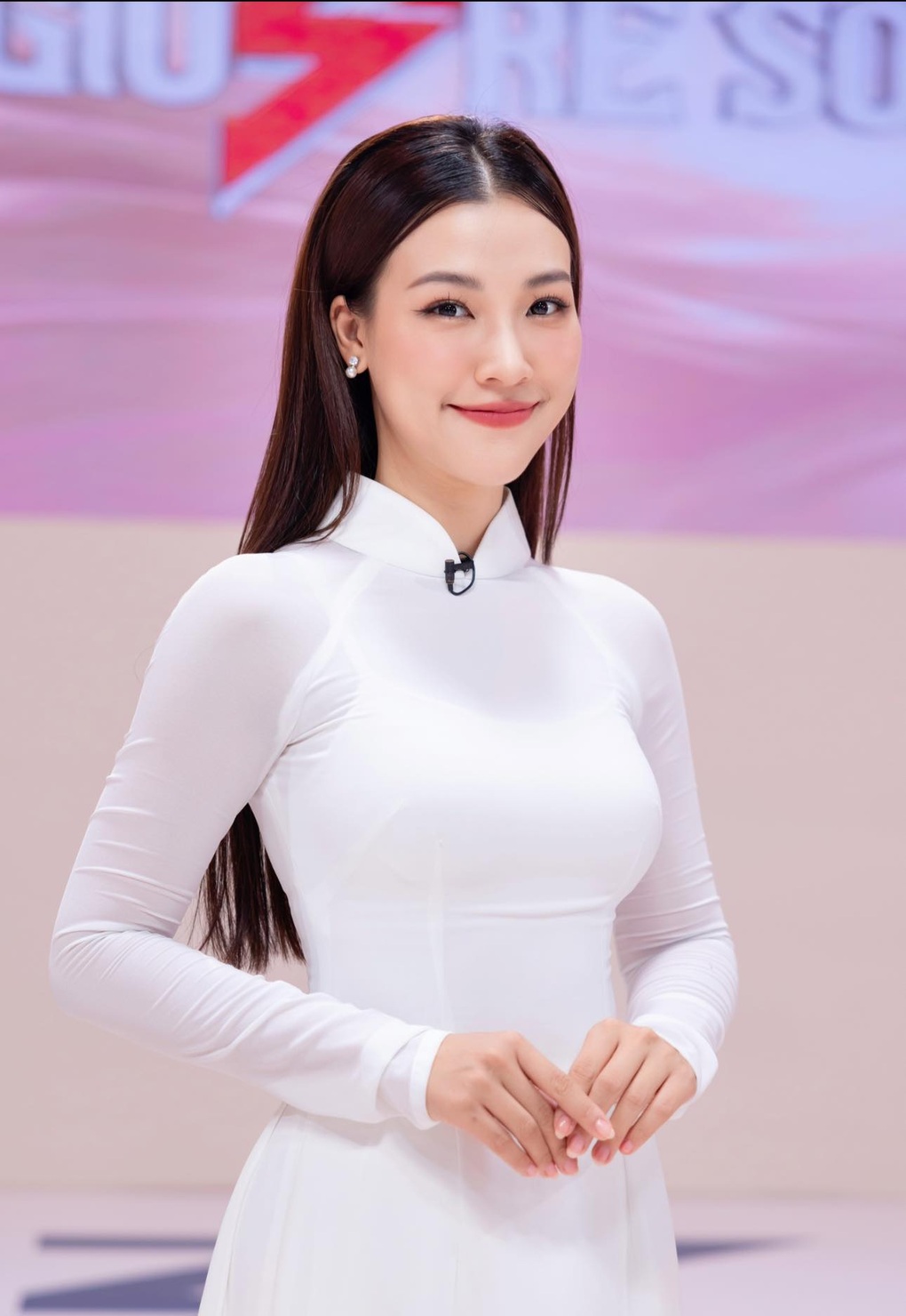Tình duyên trắc trở của Quỳnh Nga và các Chị đẹp đạp gió rẽ sóng - 7 Tình duyên trắc trở của Quỳnh Nga và các Chị đẹp đạp gió rẽ sóng - 7