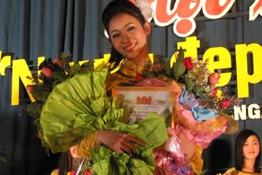 Tổ chức cuộc thi “Người đẹp Sa Nam” lần thứ nhất