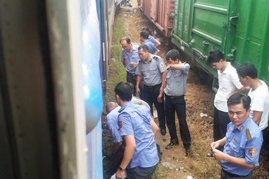 Tàu hỏa đứt đầu kéo khi đổ đèo Hải Vân, hành khách la hét hoảng loạn