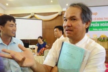 Bầu Đức và câu chuyện tấm bằng đại học