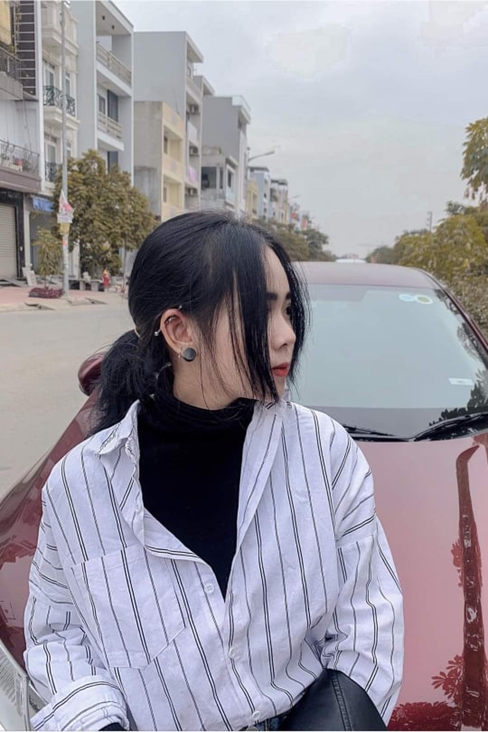 Nữ sinh trường Luật thu hút sự chú ý với gương mặt khả ái - 11 Nữ sinh trường Luật thu hút sự chú ý với gương mặt khả ái - 11
