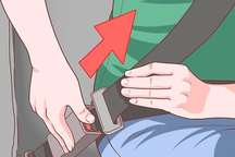 Vì sao cần lập tức tháo dây an toàn khi ô tô rơi xuống nước?