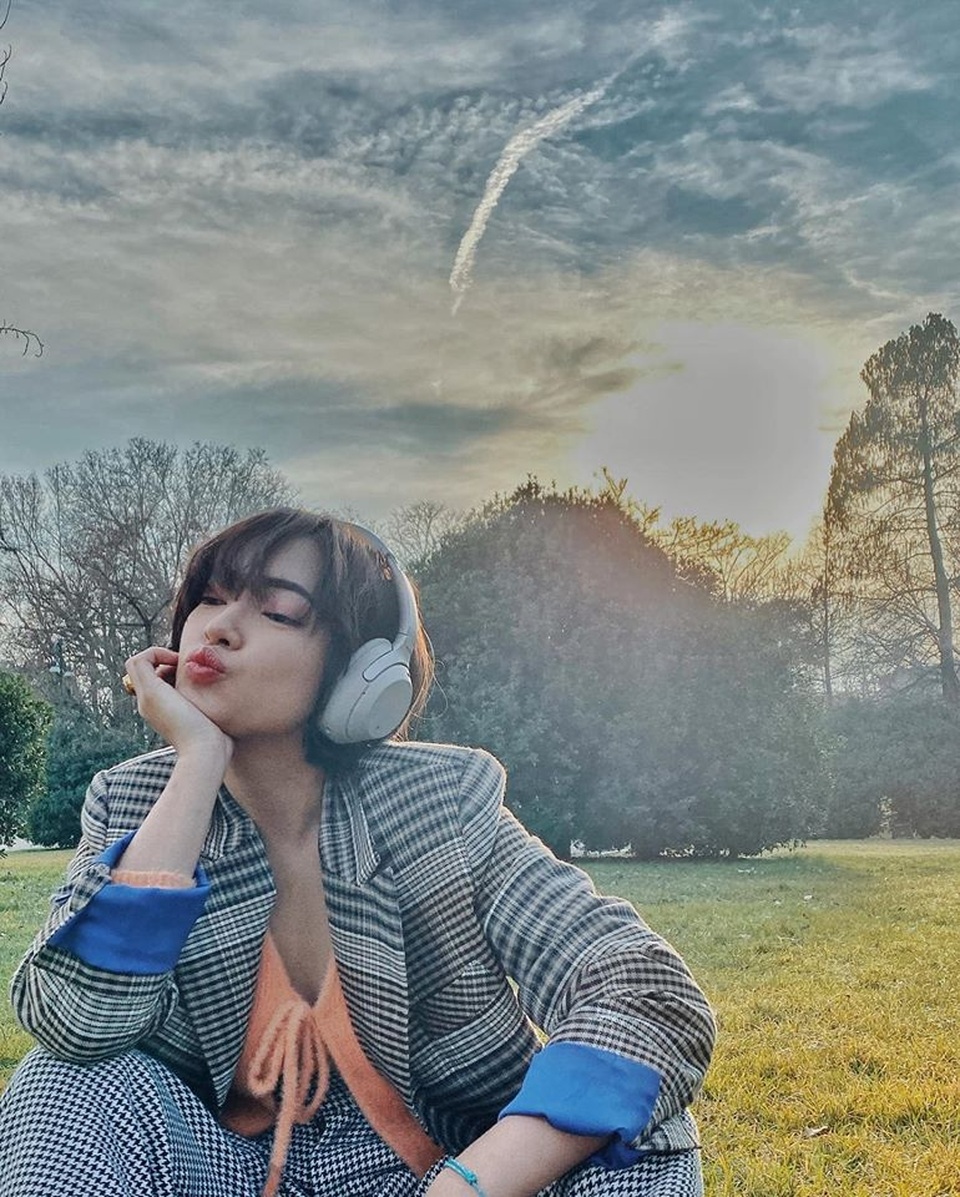 Đọ nhan sắc “ái nữ hàng hiệu” Tiên Nguyễn và hot girl Châu Bùi hậu cách ly - 12 Đọ nhan sắc “ái nữ hàng hiệu” Tiên Nguyễn và hot girl Châu Bùi hậu cách ly - 12