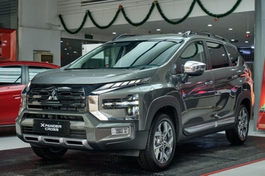 Mitsubishi Xpander Cross 2023 ra mắt khách Việt, thêm trang bị và tăng giá
