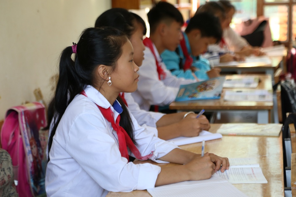 Điểm trường Dân Trí tặng học sinh được công nhận đạt chuẩn quốc gia - 8 Điểm trường Dân Trí tặng học sinh được công nhận đạt chuẩn quốc gia - 8