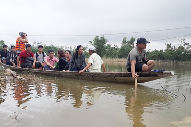 “Đợi nước rút bố sẽ đưa con đi bệnh viện…!”