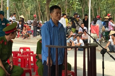 Phản ứng vì tưởng bị sàm sỡ, cô gái bị đâm chết