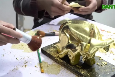 Tuyệt phẩm Trâu dát vàng 24k sẵn sàng đón Tết Nguyên đán