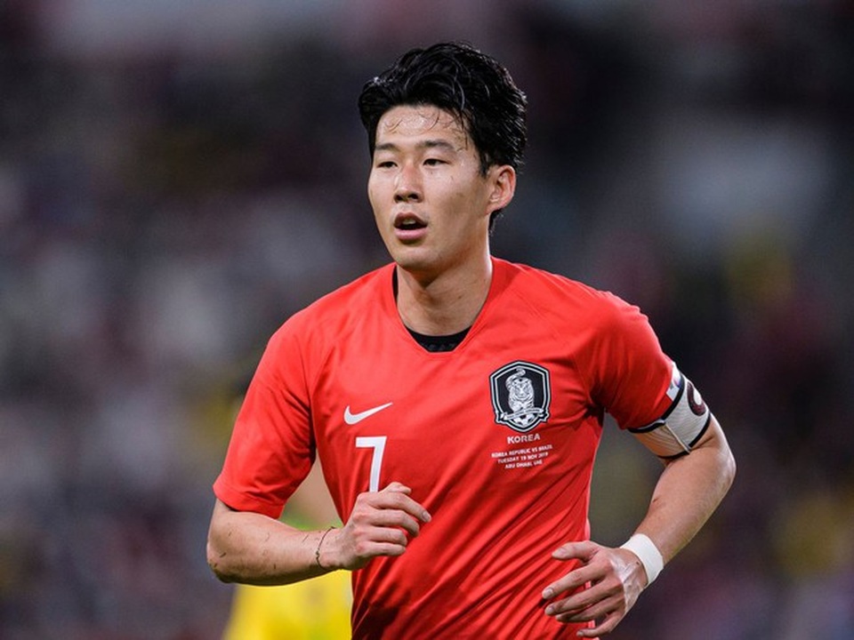 HLV Mourinho đứng ngồi không yên vì Son Heung Min - 1 HLV Mourinho đứng ngồi không yên vì Son Heung Min - 1