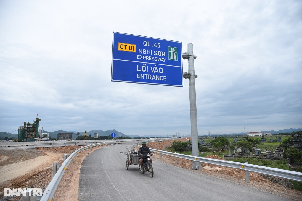 Thẩm tra 2 cao tốc qua Thanh Hóa, Nghệ An: Ngổn ngang trước ngày thông xe - 1 Thẩm tra 2 cao tốc qua Thanh Hóa, Nghệ An: Ngổn ngang trước ngày thông xe - 1