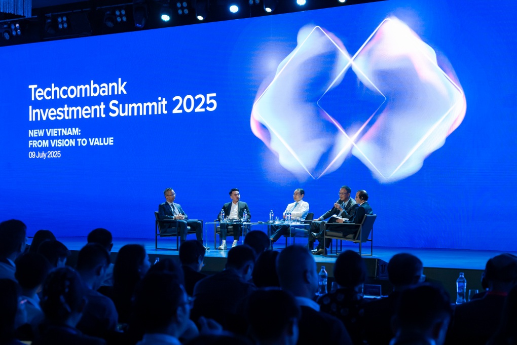 Techcombank Investment Conference 2025៖ ចក្ខុវិស័យសម្រាប់វៀតណាមថ្មី - ៤ Hội nghị đầu tư Techcombank 2025: Tầm nhìn cho một Việt Nam mới - 4