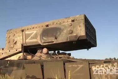 Video "hỏa thần nhiệt áp" của Nga khạc lửa ở Ukraine