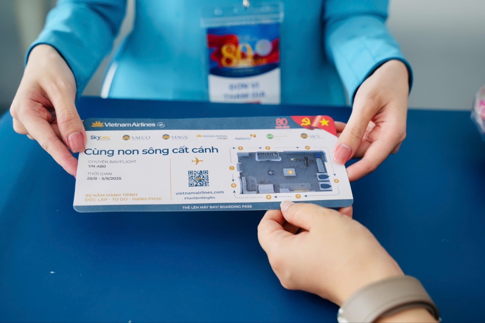 Dấu ấn Vietnam Airlines tại Triển lãm “80 năm hành trình Độc lập - Tự do - Hạnh phúc” - 1 Dấu ấn Vietnam Airlines tại Triển lãm “80 năm hành trình Độc lập - Tự do - Hạnh phúc” - 1