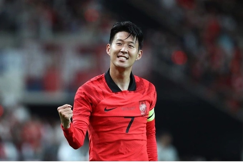 Son Heung Min mang băng đội trưởng của Hàn Quốc tại World Cup 2022 - 1 Son Heung Min mang băng đội trưởng của Hàn Quốc tại World Cup 2022 - 1