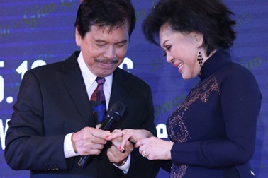 Danh ca Giao Linh bất ngờ được tặng nhẫn kim cương trong đám cưới