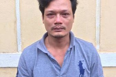 Tạm giữ 2 đối tượng hành hung công an tại chốt kiểm soát dịch