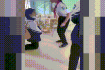 Mẹ nữ sinh bắt bạn quỳ, tát 7 cái vào mặt: Mong tha thứ để con sửa chữa