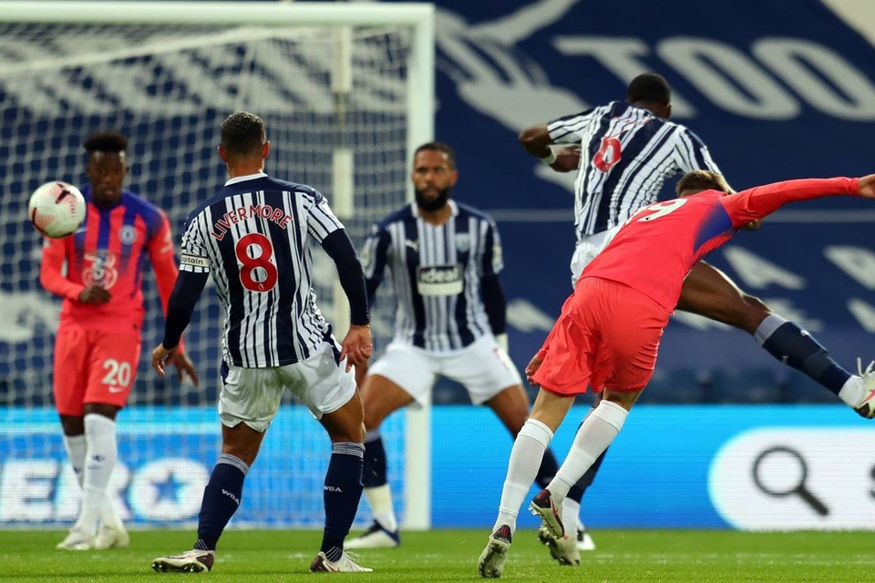 Chelsea thoát thua trước West Brom sau khi bị dẫn ba bàn - 2 Chelsea thoát thua trước West Brom sau khi bị dẫn ba bàn - 2