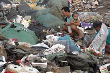 Hà Nội: Ám ảnh ô nhiễm ở làng tái chế rác thải