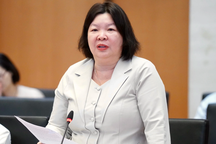 "Năn nỉ doanh nghiệp chọn giá đất cao nhất để… cứu cán bộ"