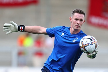 Thủ thành Henderson tố bị Man Utd lừa dối