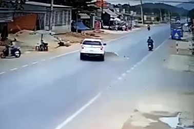 Lĩnh hậu quả nghiêm trọng vì chạy xe kiểu “tự sát”