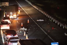 Chạy xe máy vào cao tốc, người đàn ông bị xe tải tông tử vong