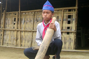 Đến trường trong tiếng mõ trâu