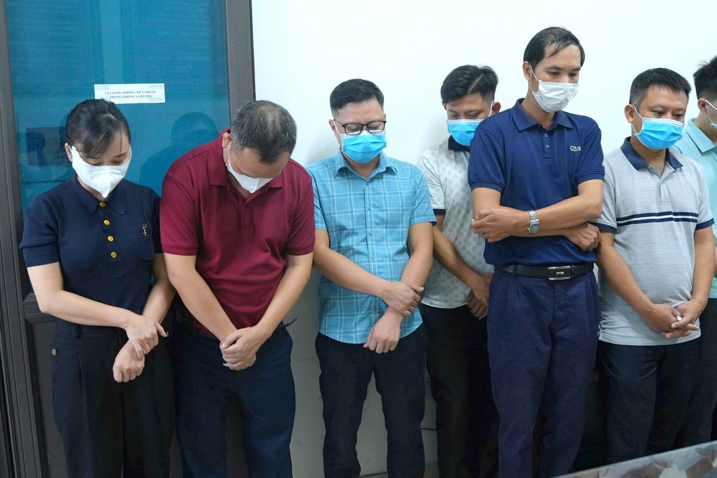 Khởi tố 34 đối tượng lập khống hồ sơ, vi phạm quy định đấu thầu - 1 Khởi tố 34 đối tượng lập khống hồ sơ, vi phạm quy định đấu thầu - 1