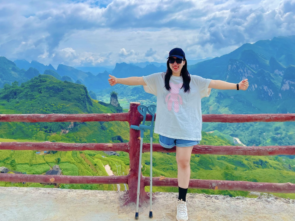 Cô gái khuyết một chân ở Gia Lai vượt nghìn km chinh phục địa đầu Tổ quốc - 1 Cô gái khuyết một chân ở Gia Lai vượt nghìn km chinh phục địa đầu Tổ quốc - 1
