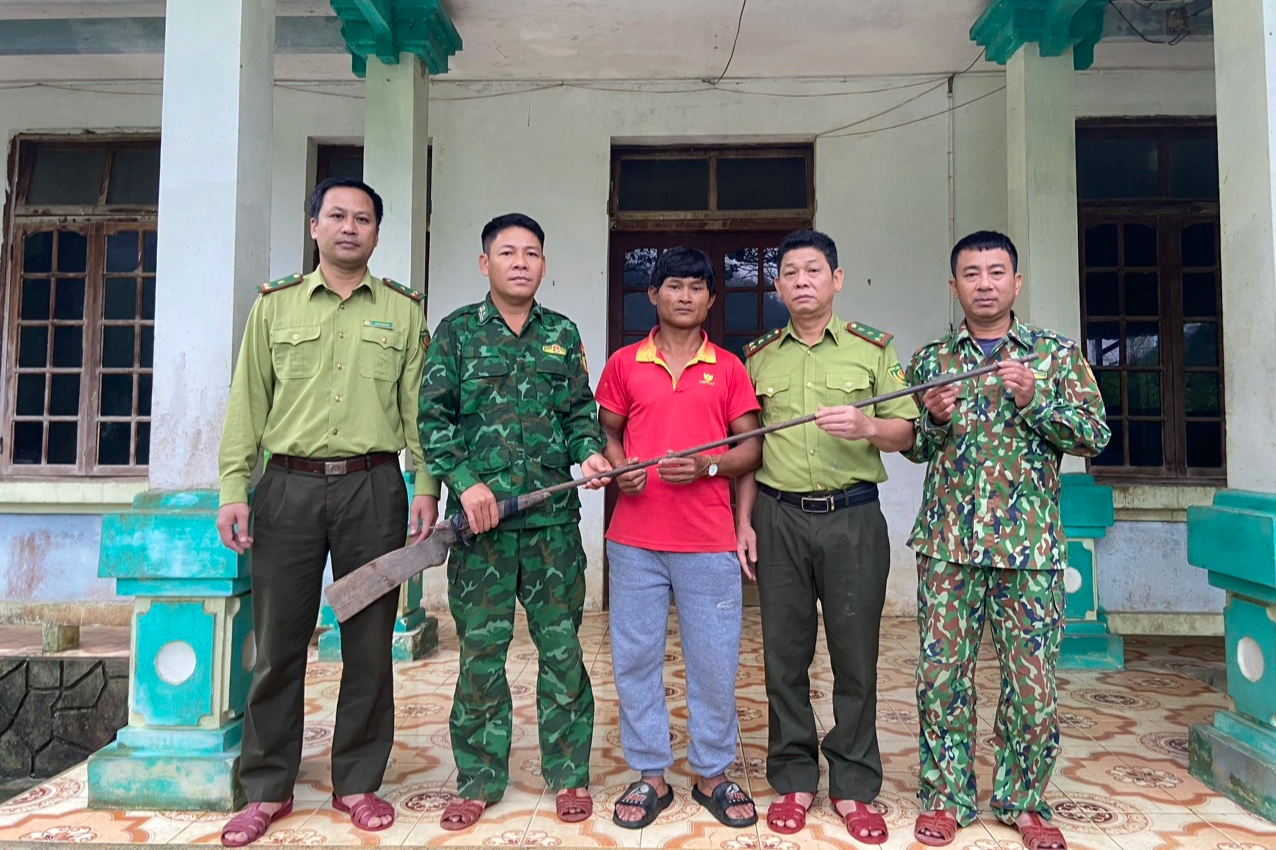 Kỳ tích ở thung lũng Rục Làn và chuyện lính biên phòng xóa say cho dân - 9 Kỳ tích ở thung lũng Rục Làn và chuyện lính biên phòng xóa say cho dân - 9