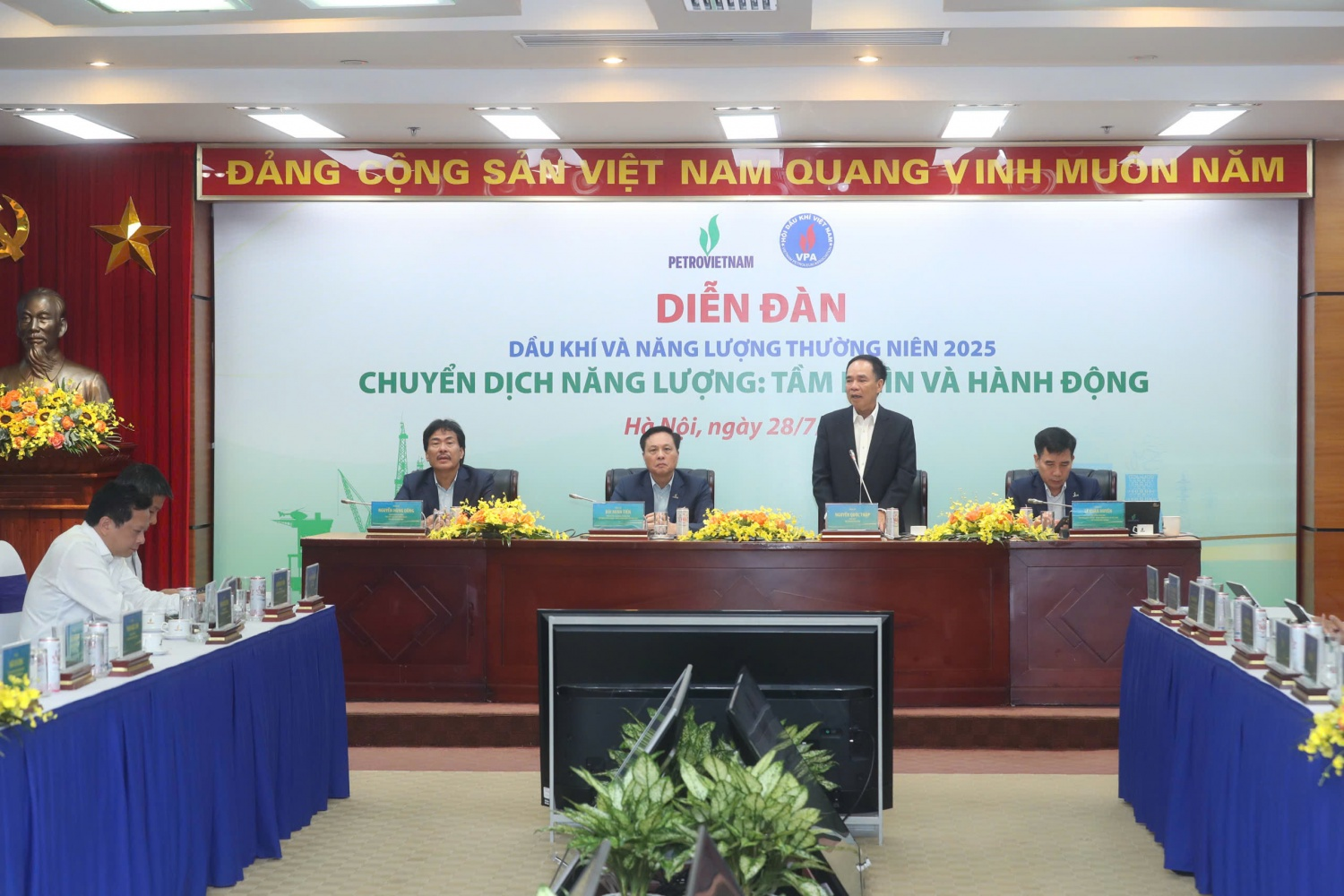 Petrovietnam định vị vai trò mới trong chuyển dịch năng lượng quốc gia - 2