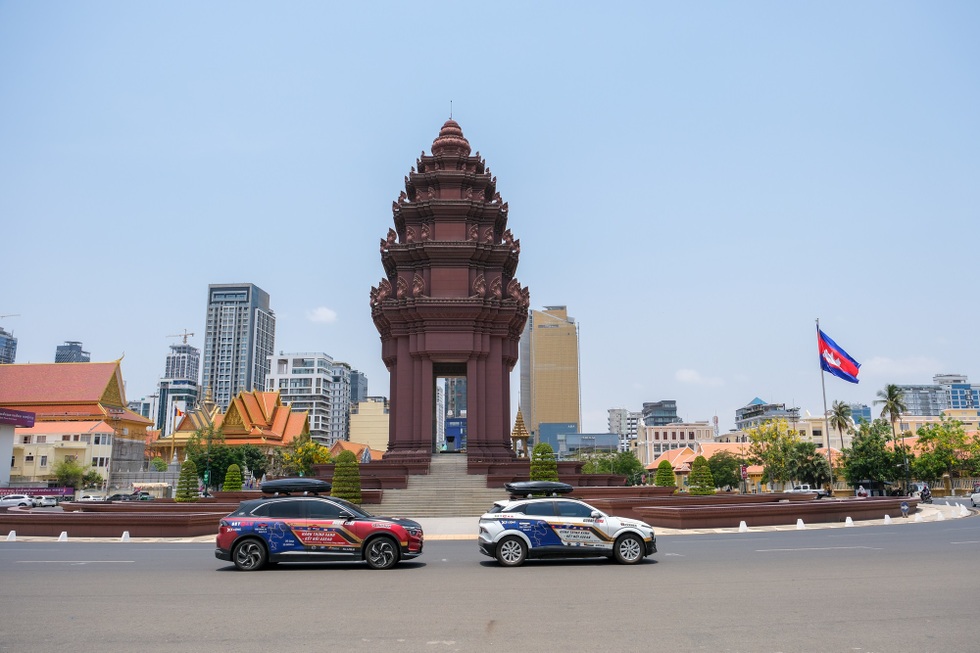 Hành trình phượt 6 nước bằng ô tô điện VinFast và những chuyện chưa kể - 4