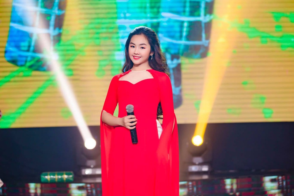 “Thần đồng bolero” 14 tuổi Khánh An tiết lộ những ngày nghỉ học vì corona - 1 “Thần đồng bolero” 14 tuổi Khánh An tiết lộ những ngày nghỉ học vì corona - 1