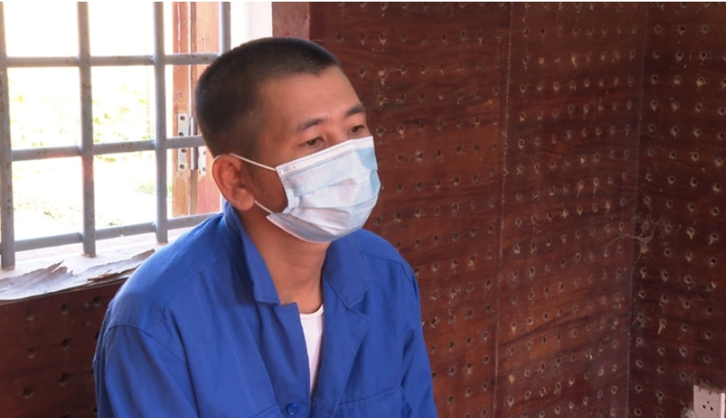Ám ảnh cha dượng vụ bé gái bị đóng đinh và day dứt mang tên mẹ ruột - 4 Ám ảnh cha dượng vụ bé gái bị đóng đinh và day dứt mang tên mẹ ruột - 4