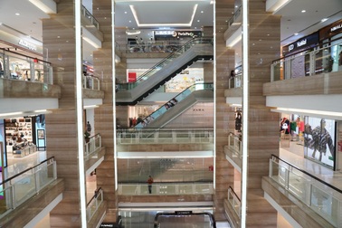 Hàng hóa giảm giá 50% quanh năm, cần gì chờ sale 11/11 mới đi mua