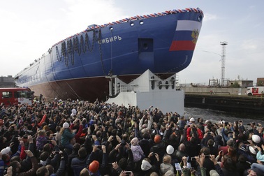 Nga hạ thủy tàu phá băng hạt nhân lớn nhất thế giới