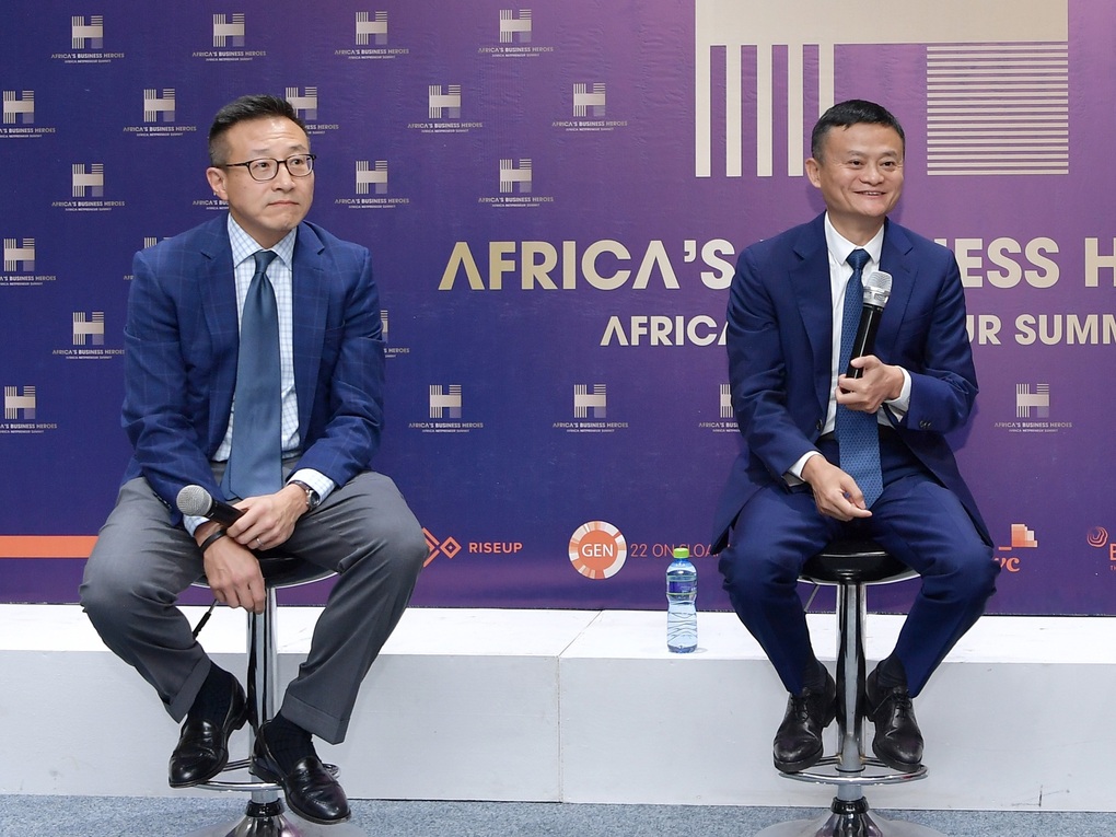 Alibaba bất ngờ thay loạt sếp, tỷ phú Jack Ma trở lại nghề dạy học - 1 Alibaba bất ngờ thay loạt sếp, tỷ phú Jack Ma trở lại nghề dạy học - 1
