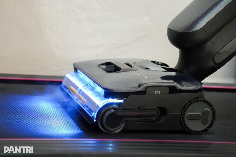 Trải nghiệm máy hút bụi lau nhà cầm tay tích hợp AI, dùng hơi nước nóng - 15 Trải nghiệm máy hút bụi lau nhà cầm tay tích hợp AI, dùng hơi nước nóng - 15