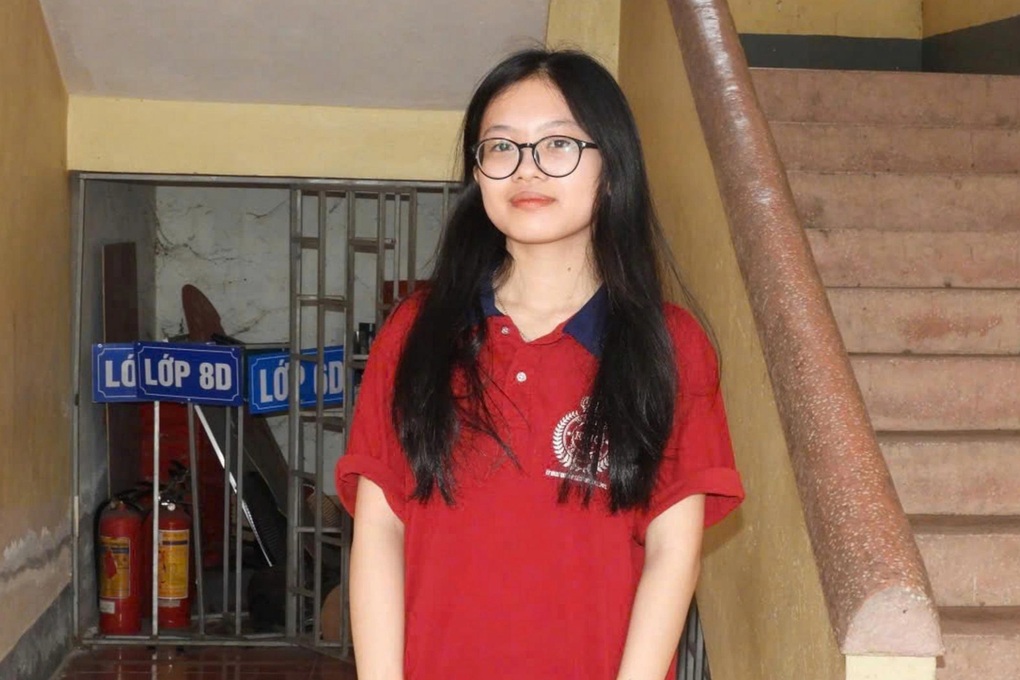 សិស្សសាលាស្រុកបីបង្កើតការភ្ញាក់ផ្អើលក្នុងការប្រឡងចូលថ្នាក់ទី១០ នៅខេត្ត Nghe An - ៣ Ba học sinh trường huyện tạo bất ngờ trong kỳ thi vào lớp 10 ở Nghệ An - 3