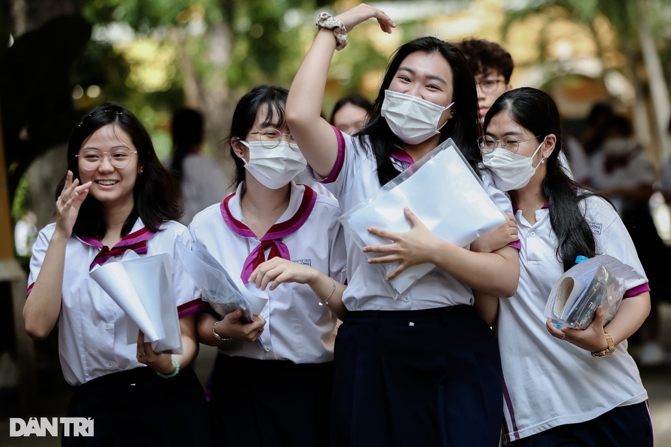 Lương giáo viên, học thêm… và những mong chờ trong năm 2025 - 1