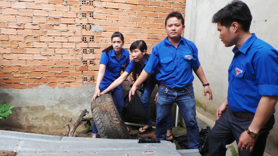 Chưa hết dịch Covid-19 đã vào mùa cao điểm sốt xuất huyết, tay chân miệng - 2 Chưa hết dịch Covid-19 đã vào mùa cao điểm sốt xuất huyết, tay chân miệng - 2